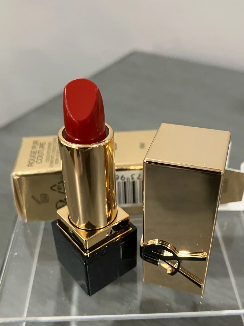 Yves Saint Laurent Rouge Pur Couture Satin Lipstick in Rouge Muse